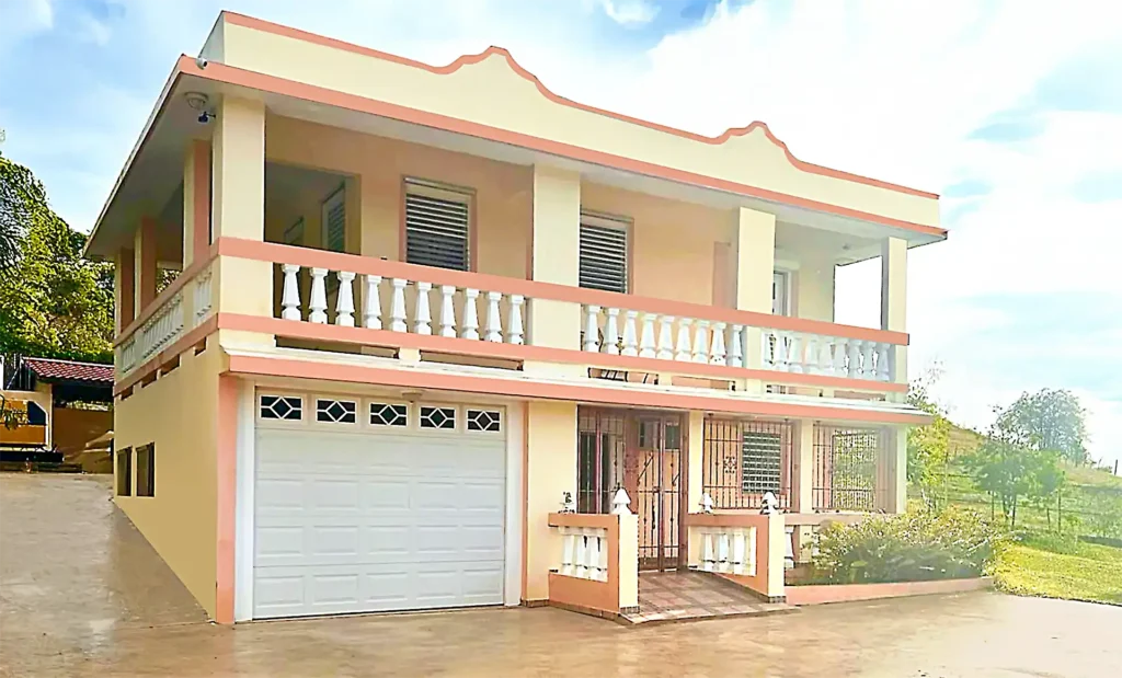 Lajas Property | Estilo & Habitat